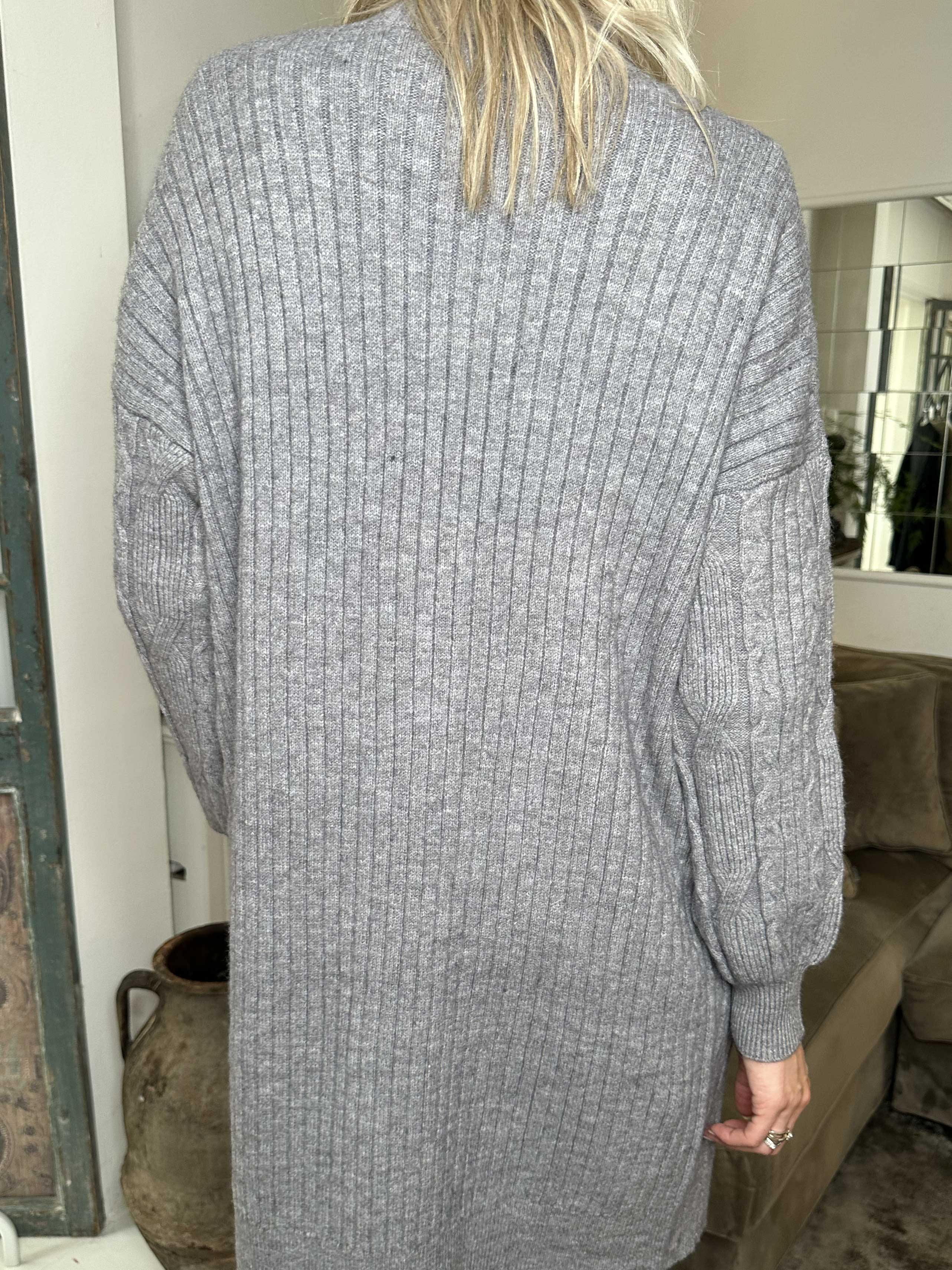 Valeria - Dejlig tyk strikcardigan med lommer